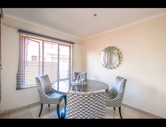 3 BEDROOM TOWNHOUSE RENTED IN RADIOKOP
